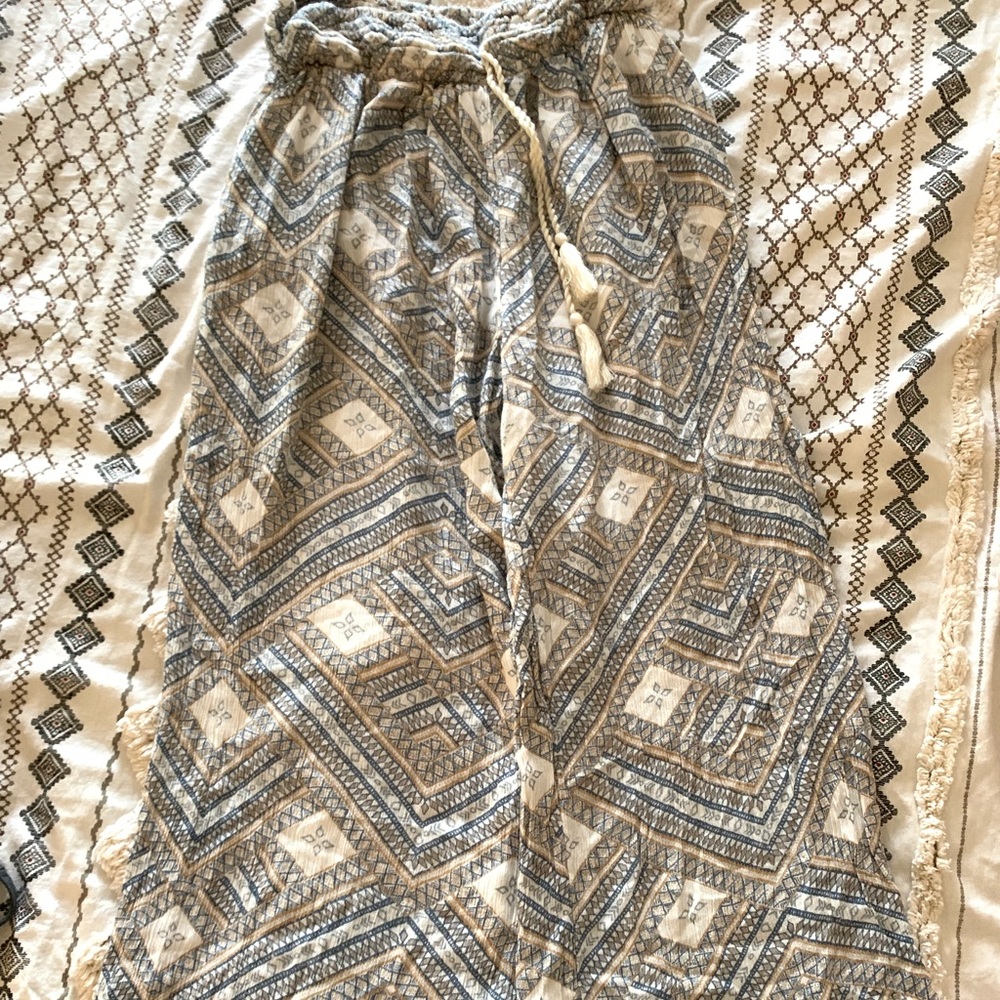 Wide leg pants